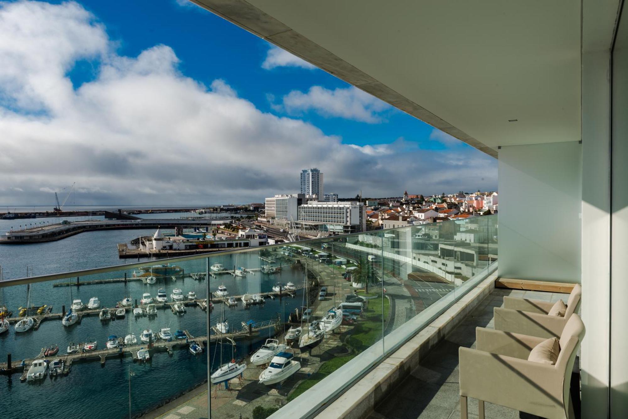 Hotel Octant Ponta Delgada Zewnętrze zdjęcie View from a balcony
