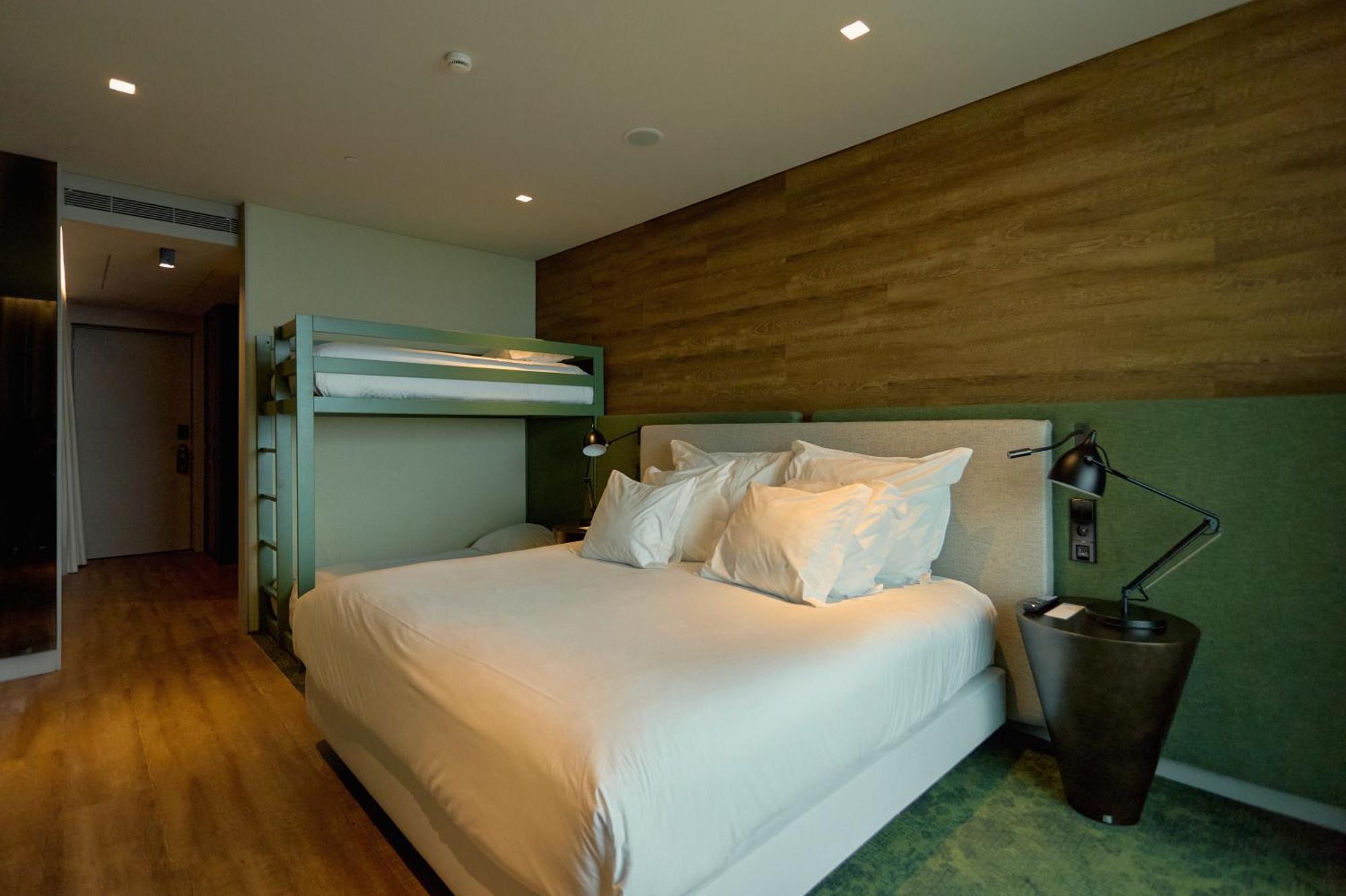 Hotel Octant Ponta Delgada Zewnętrze zdjęcie A room at the hotel